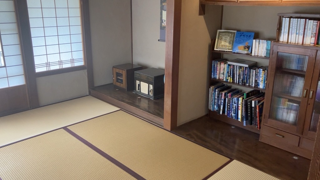 三鷹市星と森と絵本の家