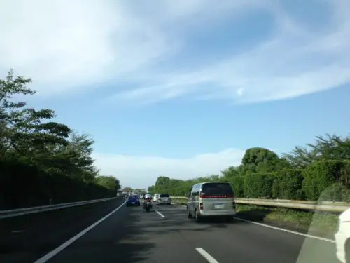 高速道路-渋滞中