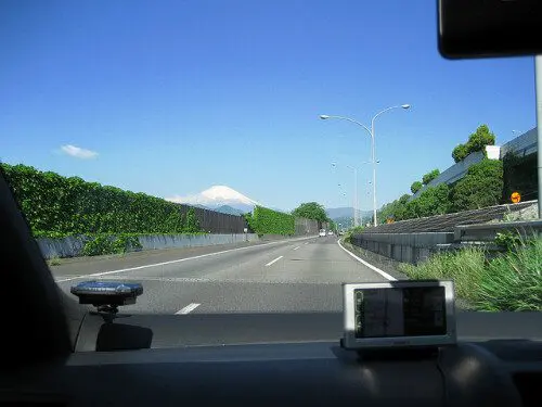 富士山と高速道路