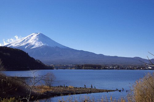 河口湖と富士山