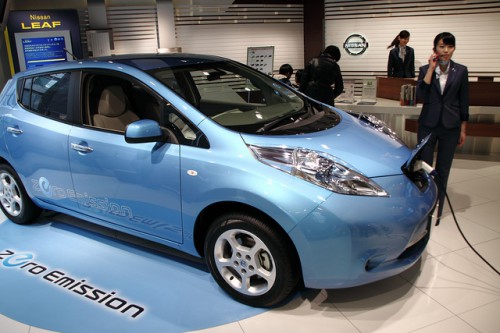 NISSAN LEAF