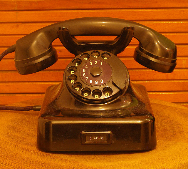 黒電話　電話機
