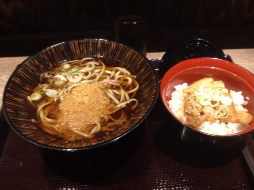 蕎麦と豚丼セット