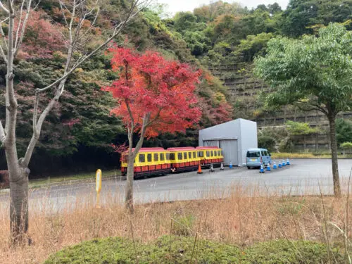 愛ちゃん号　点検中