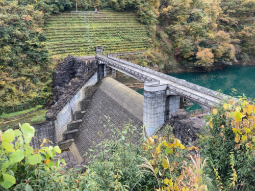 石小屋ダム