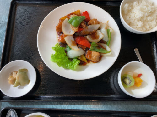 黒酢の酢豚の定食